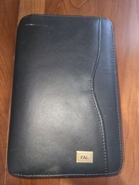 Day-Timer PAL Black Leather Zippered Organizer, EUC
